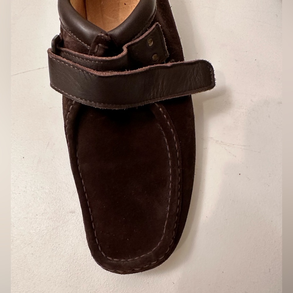 PATRICA GREEN brown suede loafers with velcro closing on strap. - Picture 3 of 4